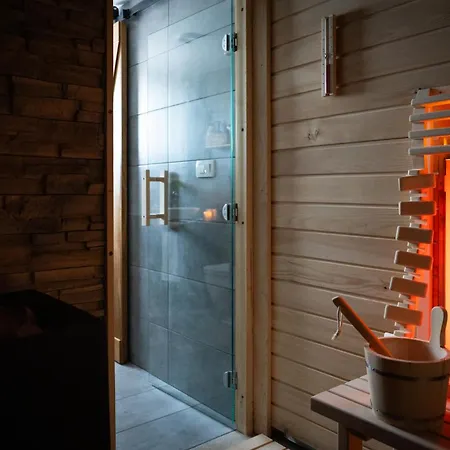 Johanca Chalet Obrov